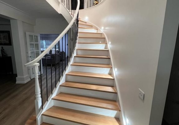  CUSTOM STAIRCASE DESIGN