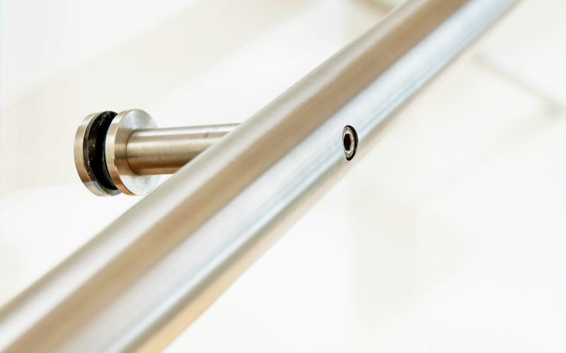 tightening stair balustrades
