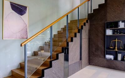 Combining Wood, Metal & Glass for a Stunning Staircase Look