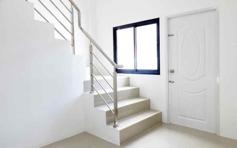 Lower-Height Child Handrails